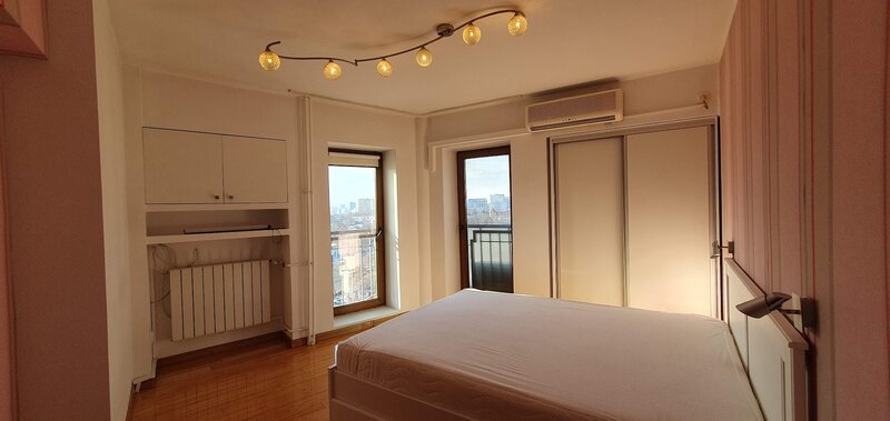 Eroilor metrou, Stirbei Voda, Judecatoria sect 6, bloc1990 anvelopat, ANAF