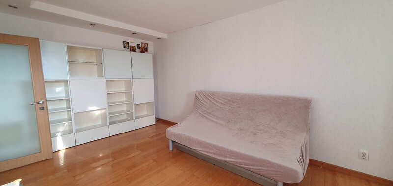 Eroilor metrou, Stirbei Voda, Judecatoria sect 6, bloc1990 anvelopat, ANAF